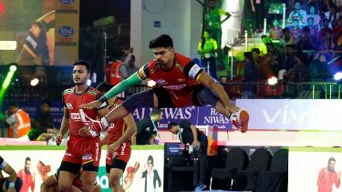 PKL 9: Rahul Chaudhari becomes third raider in Pro Kabaddi League history  to cross 1000 raid points - ESPN