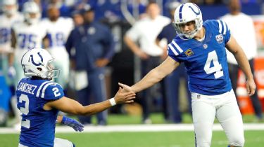 Pat McAfee's Favorite Adam Vinatieri Story 