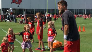 Ryan Fitzpatrick's children: meet the footballer's seven kids