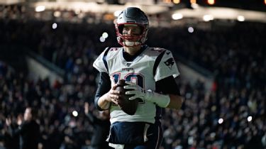 Tom Brady still can't believe the New England Patriots' last gasp loss vs  the Raiders