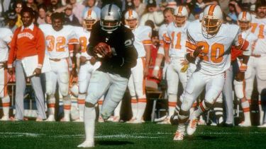 Former Raiders, Worthing High star Cliff Branch dead at 71