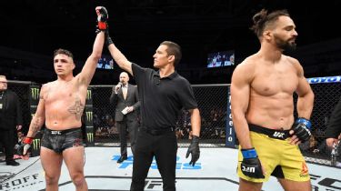 Ufc Fight Night Results Disqualifications Upsets And