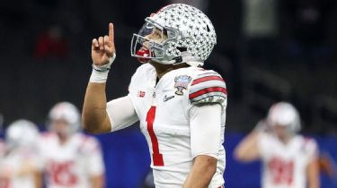 Former Ohio State football quarterback Justin Fields makes NFL