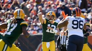 Bears at Packers odds, picks: Point spread, total, player props, trends for  'Sunday Night Football' 