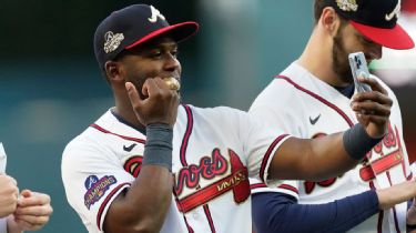 Atlanta Braves win 2021 World Series, Georgia Bulldogs No. 1 - sports world  reacts for a big night for Georgia sports - ESPN