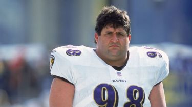 NFL RIP Tony Siragusa The Goose 1967-2022 The Legend Baltimore Ravens  Unisex T-Shirt - REVER LAVIE