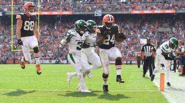 I probably should have gone down': Nick Chubb gets brutally honest on  costly TD in Browns' loss to Jets