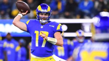 Rams-Packers Monday Night Football: 5 ways Rams can keep their