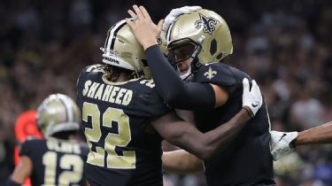 Saints send autographed Drew Brees jersey to mother who lost