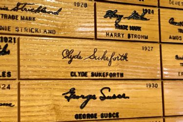 Clyde Sukeforth, the man who discovered Jackie Robinson and Roberto  Clemente, is the Forrest Gump of baseball - ESPN