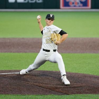 College World Series Final: Jack Leiter propels VandyBoys to Game 1 victory  over Mississippi State, 8-2 - The Vanderbilt Hustler