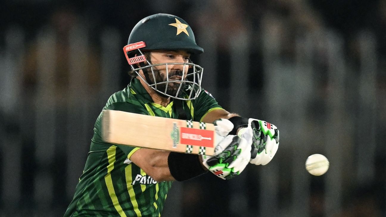 Mis Rizwan Rizwan to miss remainder of New Zealand T20Is with hamstring injury - ESPN