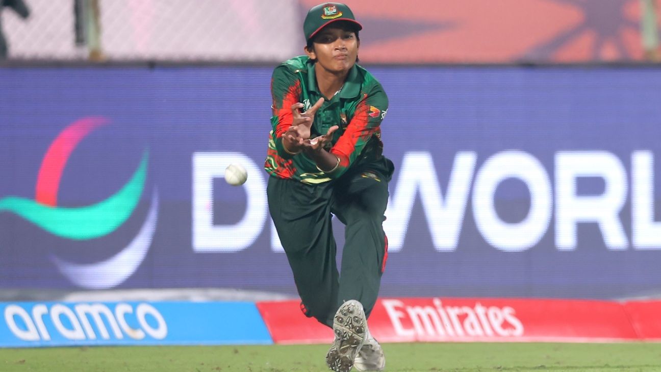 'It was very difficult' - dew and drops dampen Bangladesh's spirits