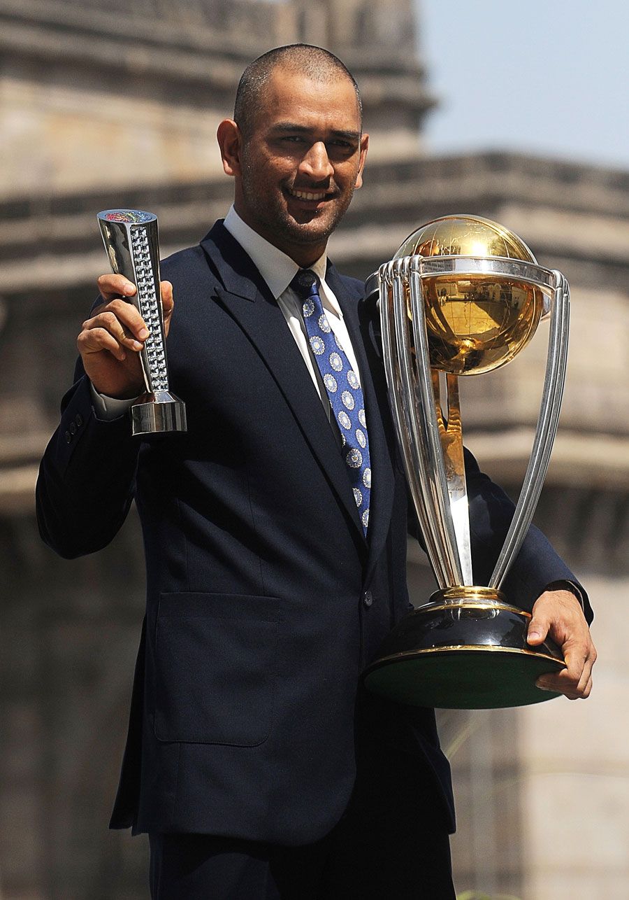 Ms Dhoni Gives Up India S Odi And T20 Captaincy Espncricinfo Com