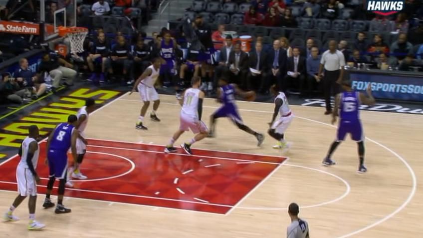 Rondo freezes the defense with a behind-the-back fake - ESPN Video