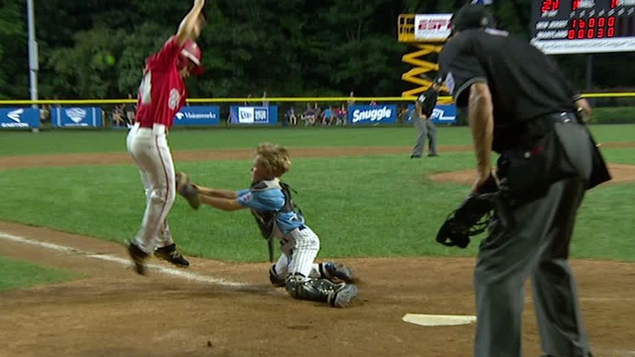 New Jersey Little Leaguer evades tag at the plate - ESPN Video