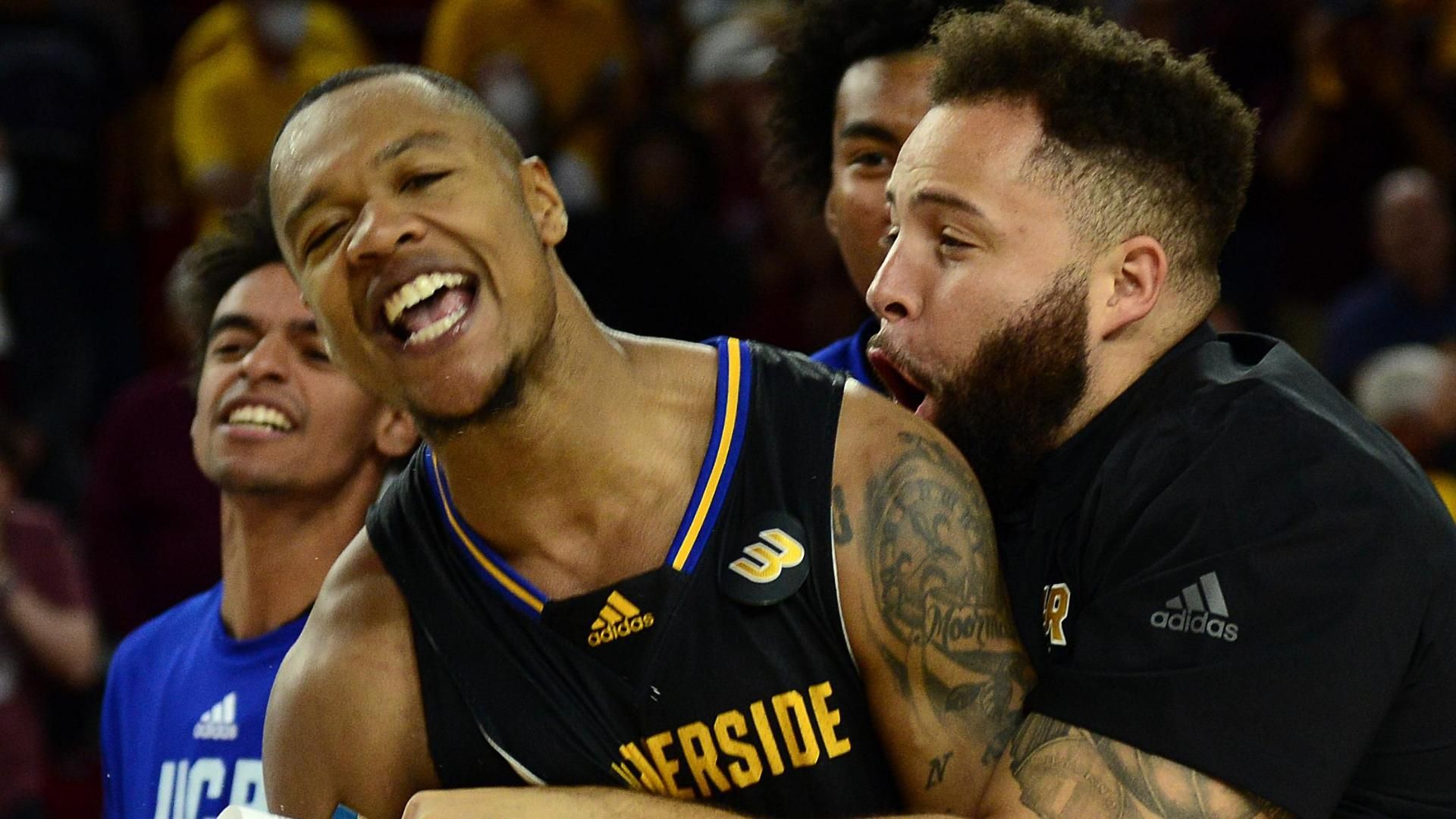 Half-court buzzer beater saves day, and perhaps ASU's season, in 89-88 win  over Arizona - The Arizona State Press