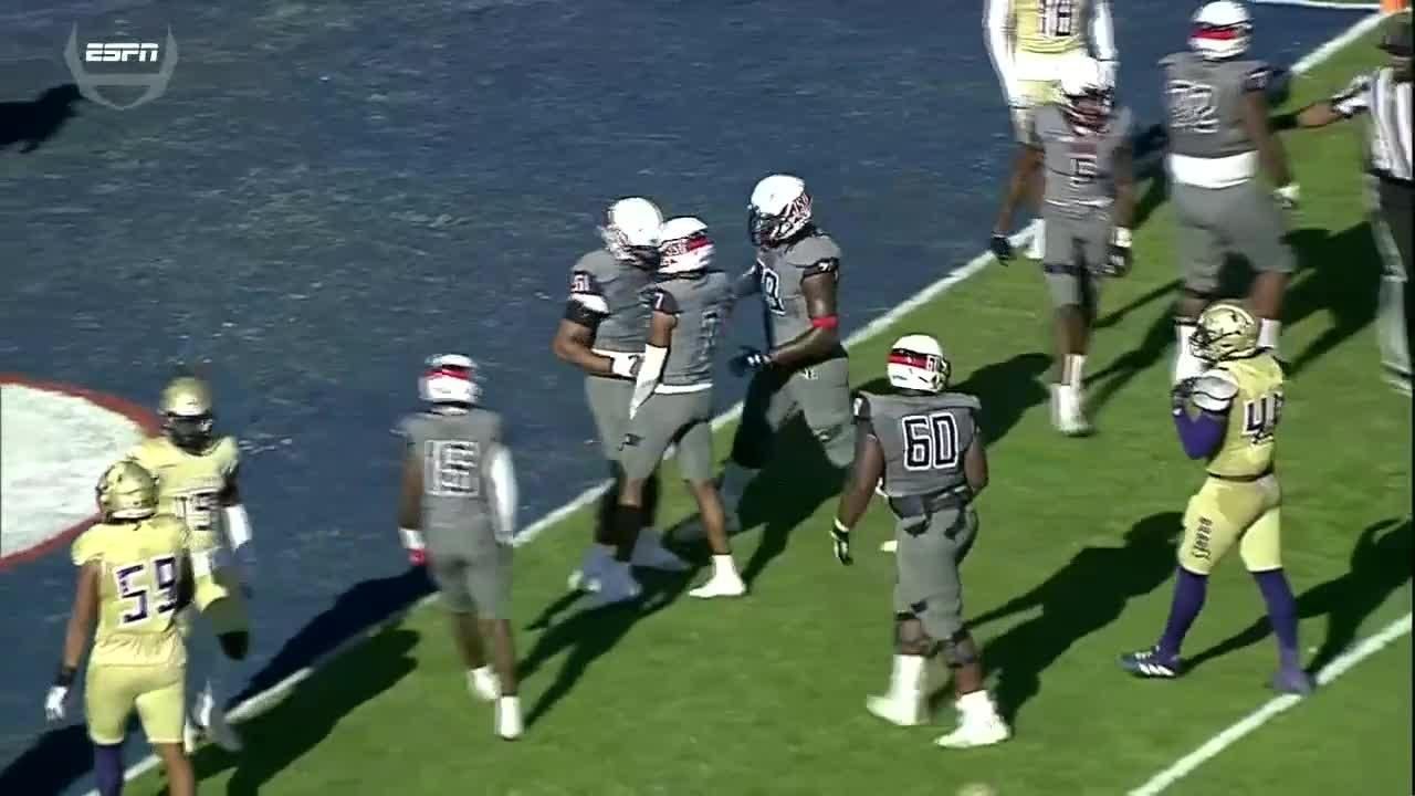 Shedeur Sanders connects with Keith Corbin III for Jackson State TD