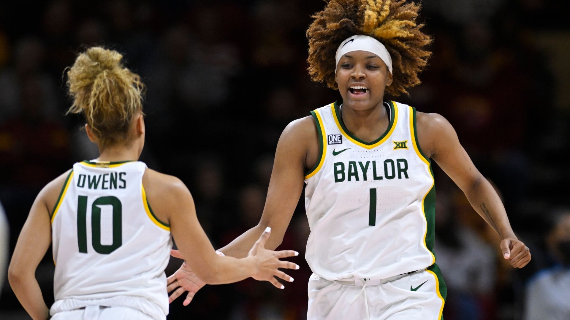 NaLyssa Smith dominates Oklahoma with careerhigh 37 points ESPN Video