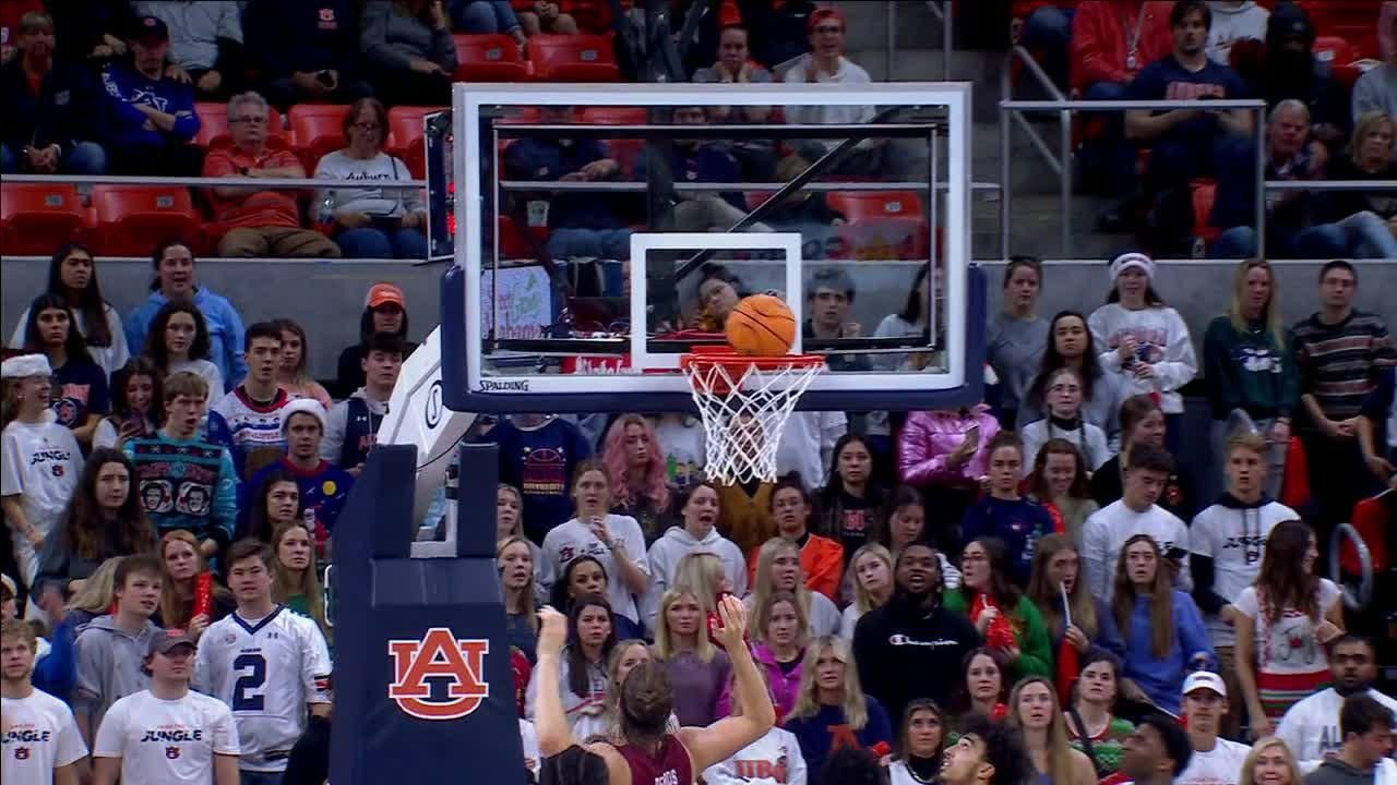 Johni Broome makes a great defensive play for the steal ESPN Video