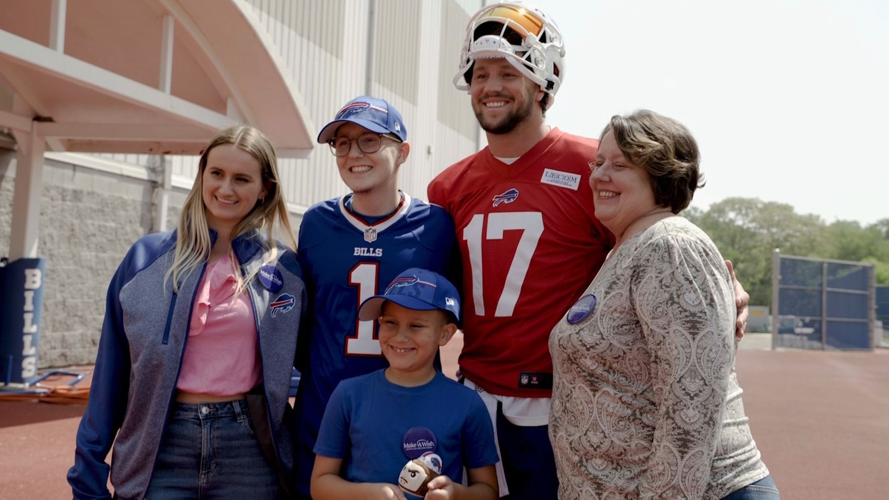 'My Wish' Superfan meets Josh Allen and a Bill for the day