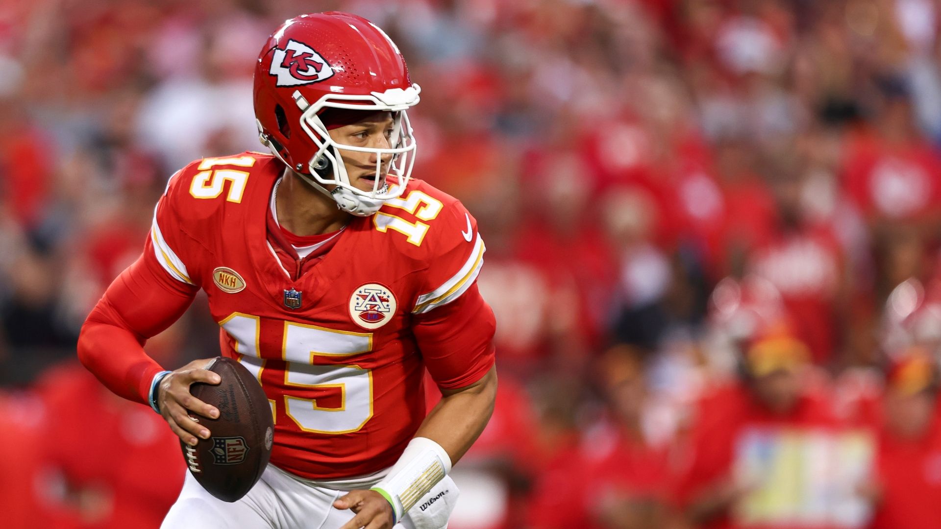 Chiefs and Patrick Mahomes agree to restructured deal to include