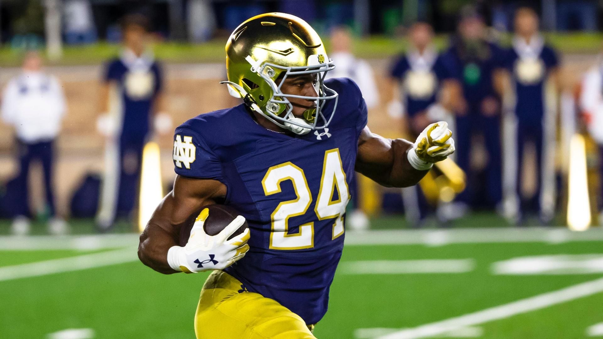 'Wow!' Notre Dame's Jadarian Price takes kickoff 99 yards for a TD
