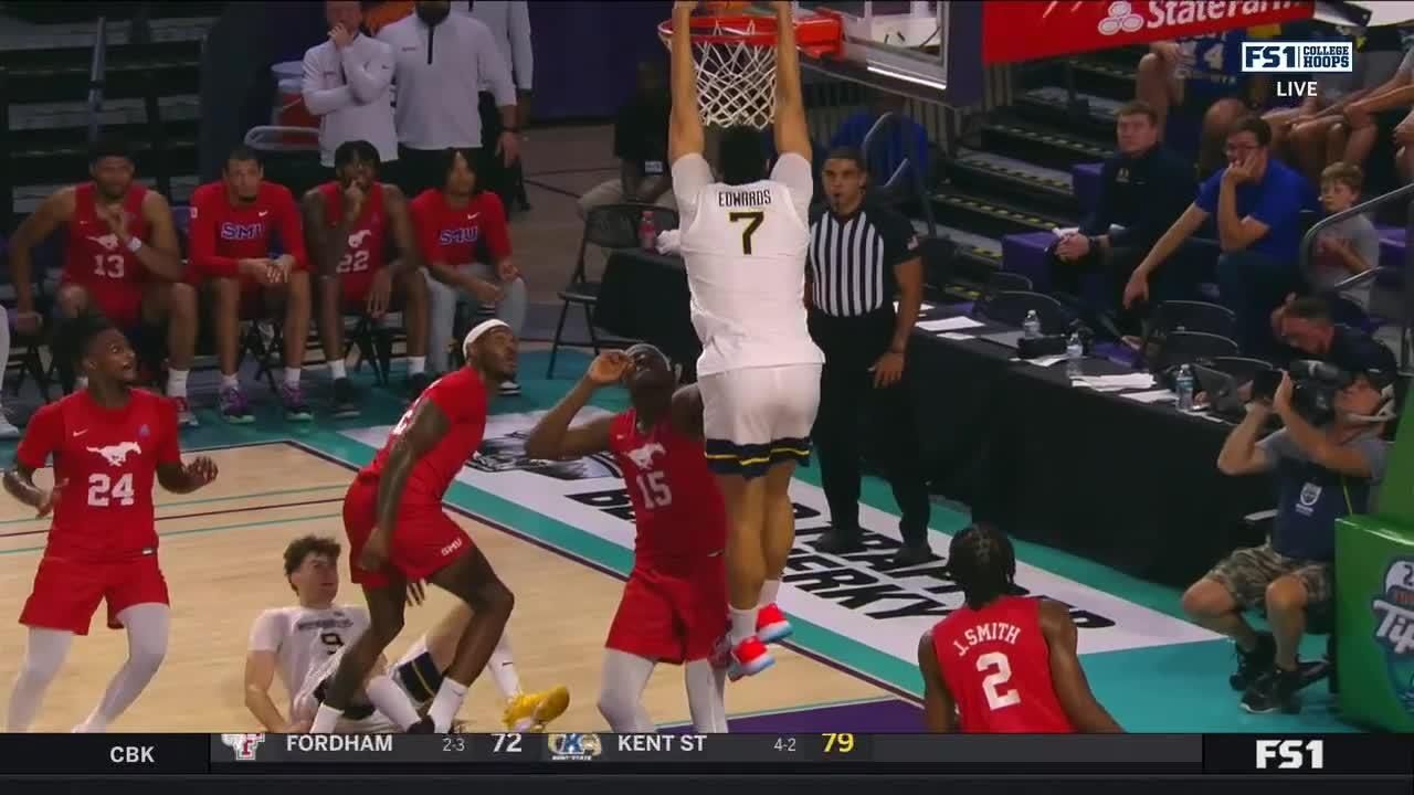 Jesse Edwards Takes Flight For Alley Oop Slam Espn Video 1030