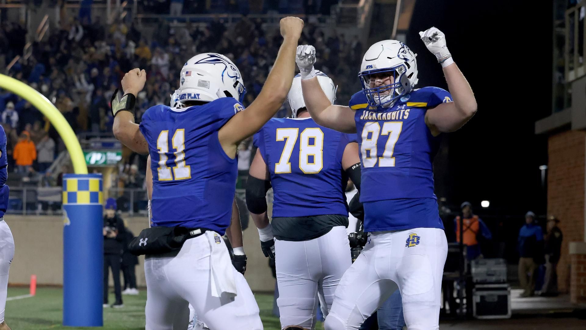 South Dakota State reaches FCS final with 590 rout of UAlbany ESPN Video