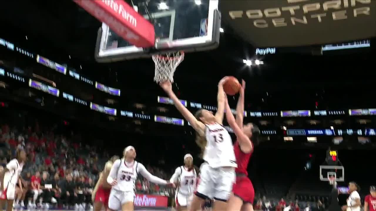 Maud Huijbens finishes through contact ESPN Video