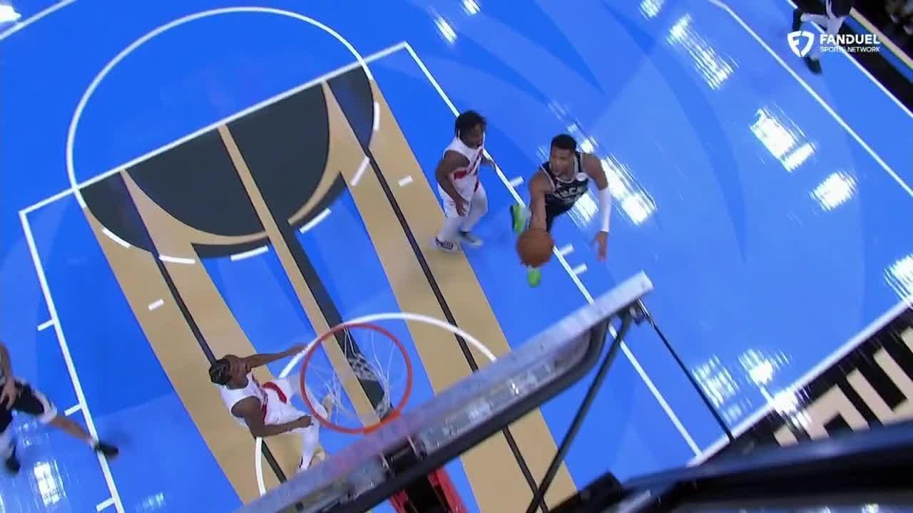 Giannis Antetokounmpo glides in for a Bucks layup - ESPN Video