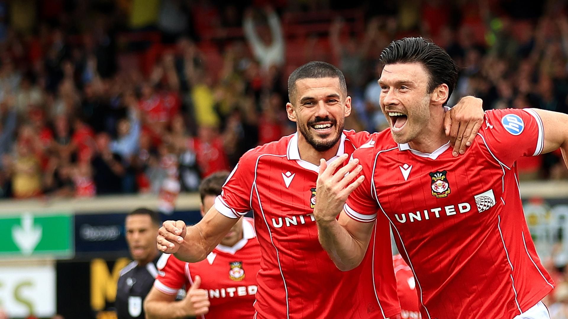 **Americanos dominan el fútbol inglés: ¿Nueva era en la Premier League?** 2 Análisis del Wrexham