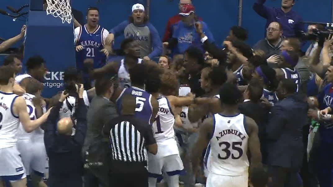 Flashback Massive Brawl Breaks Out At End Of Kansas Kansas State