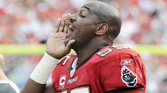 Bucs' Brooks Makes Hall of Fame; Dungy, Lynch Don't