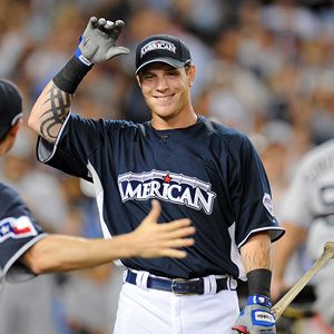 Giambi wins 2002 Home Run Derby, 07/08/2002