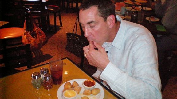 Watch Todd Blackledge's 'Taste of the Town' feature on the City Cafe in  Northport (video) 