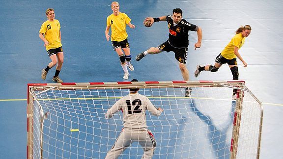 Photos: London handball arena completed - ESPN - Olympics Blog- ESPN