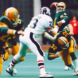 Warren Moon – Canadian Football Hall of Fame