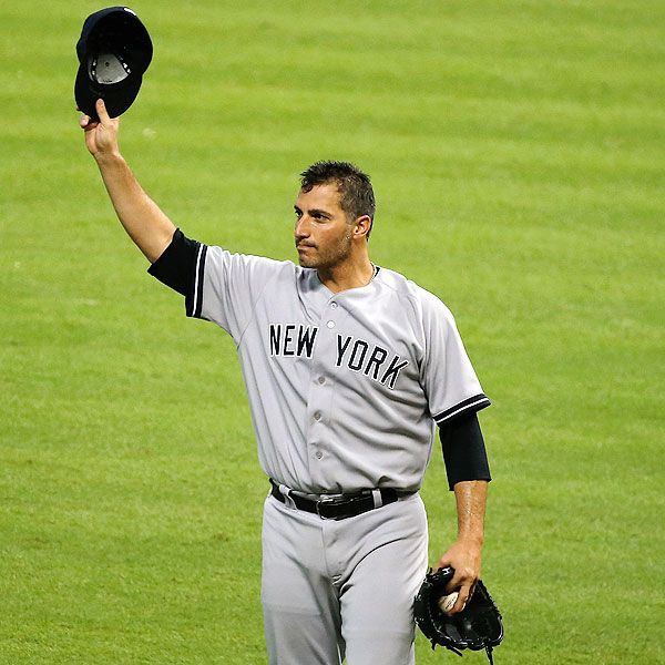 Emotional Andy Pettitte says thanks as New York Yankees retire his