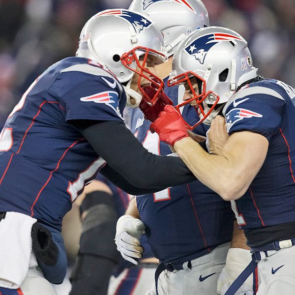 New England Patriots running back Brandon Bolden (38) celebrates his  touchdpown with New Englan …