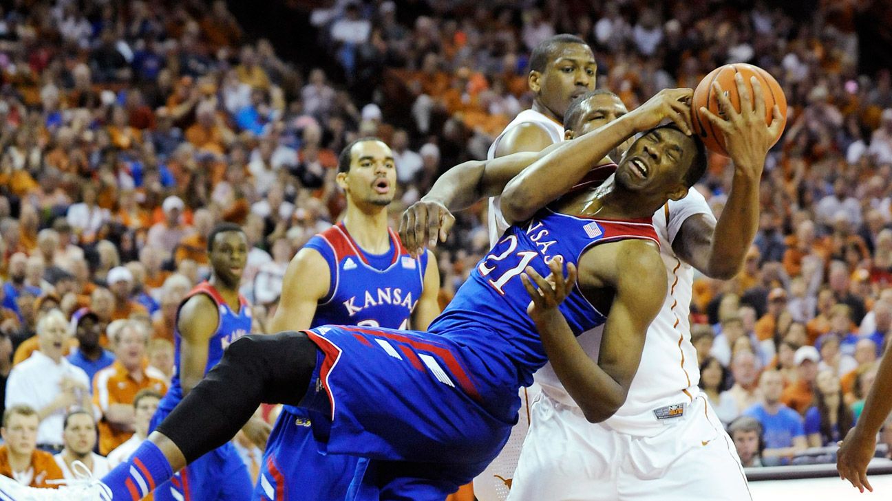 Kansas Jayhawks center Joel Embiid during the NCAA basketball Big 12  Fotografía de noticias - Getty Images