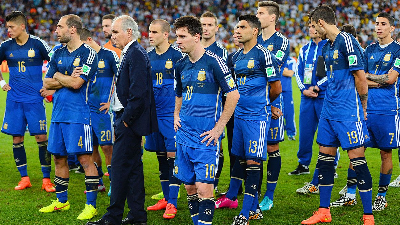 Rio de Janeiro, Brazil. 13th July, 2014. World Cup Trophy Football/Soccer :  FIFA World Cup Brazil 2014 Final match between Germany 1-0 Argentina at the  Maracana stadium in Rio de Janeiro, Brazil .