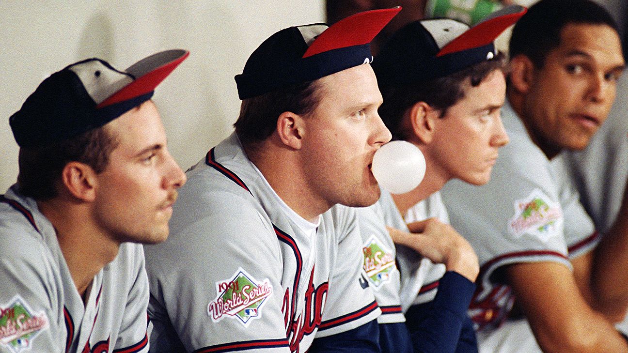 Early 90's Atlanta Braves Baseball Tee