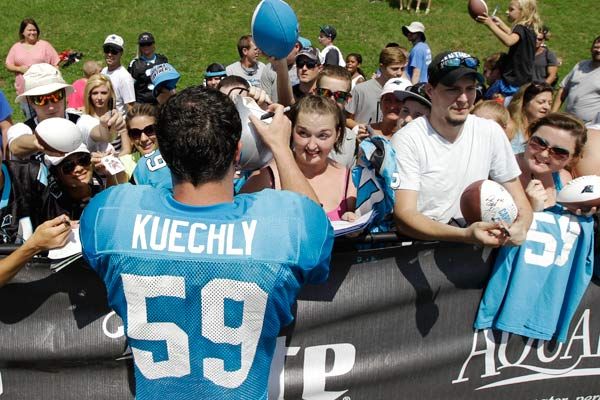 Bucs-Panthers: LB Luke Kuechly among league's best at predicting