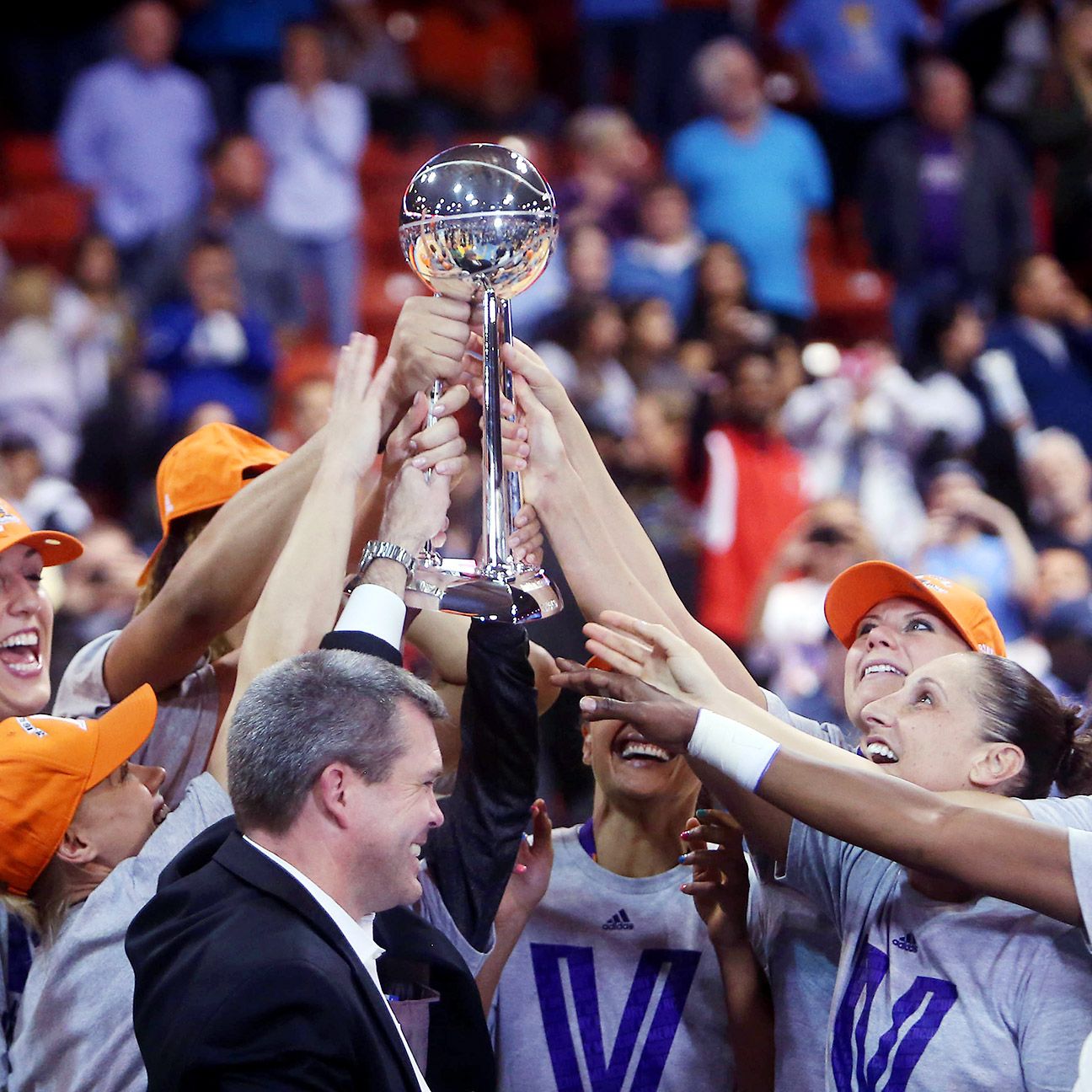 Diana Taurasi -- who else? -- leads Phoenix Mercury to WNBA championship