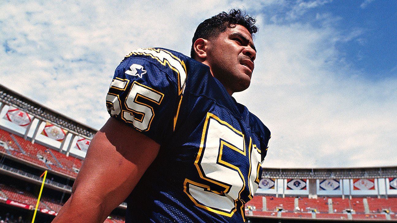 Former Chargers LB Junior Seau selected to Pro Football Hall of