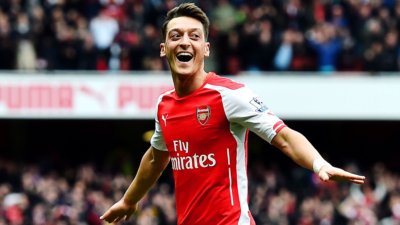 Футболист Mesut Ozil