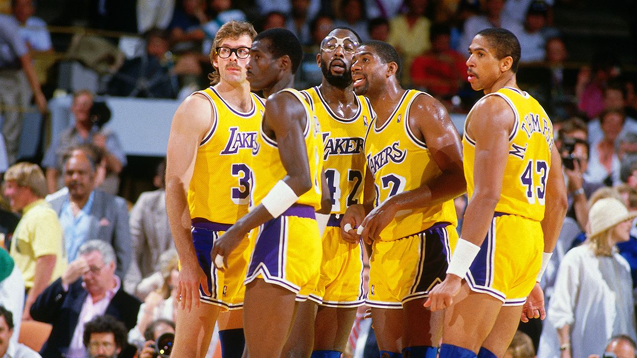 Magic Johnson says his 'Showtime' Los Angeles Lakers would beat current