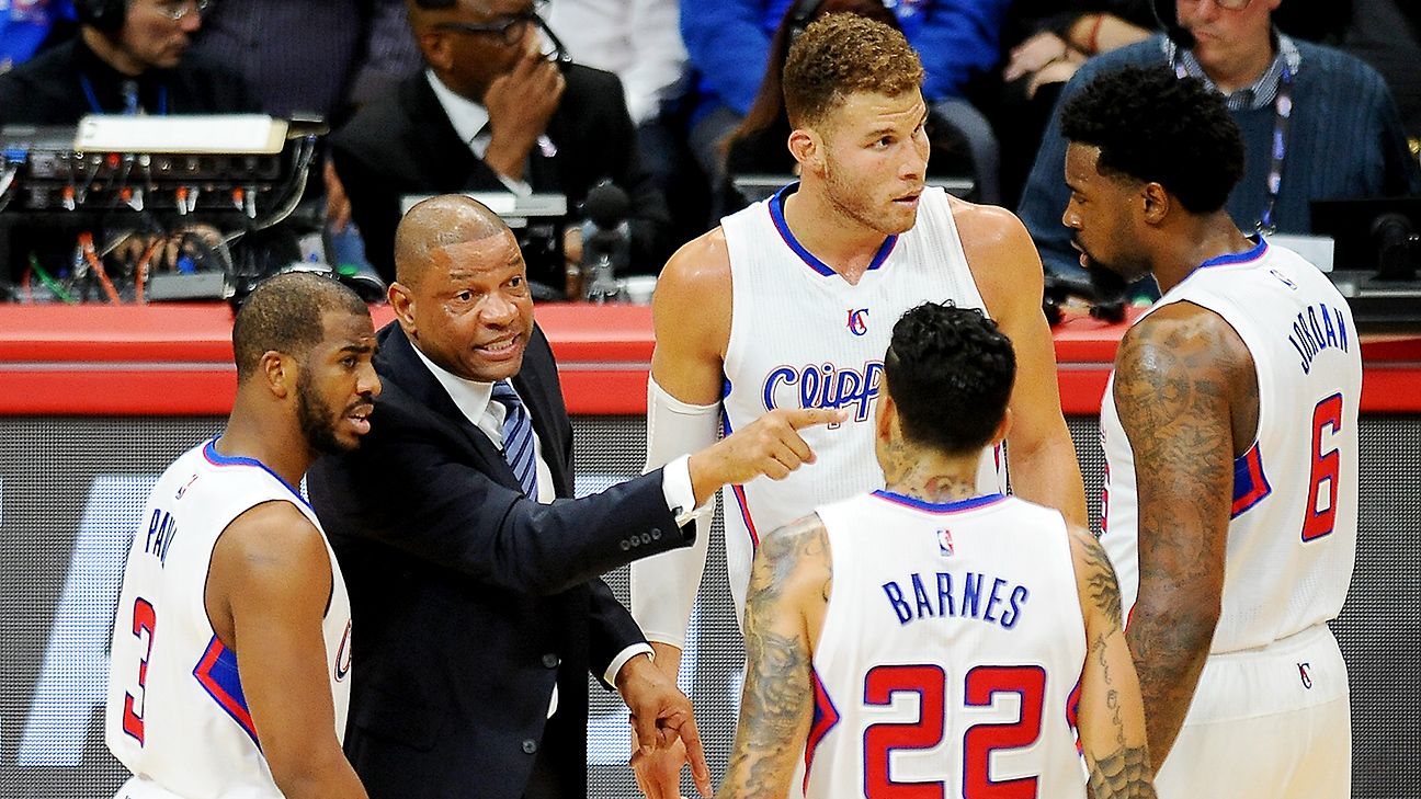 Should the LA Clippers retire Blake Griffin's jersey?