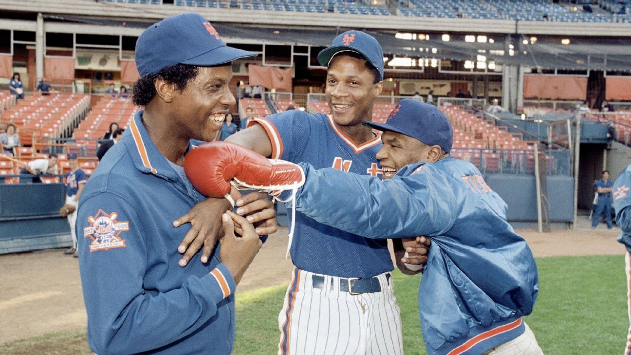 Keith Hernandez, Roger McDowell, Darryl Strawberry and Wally Backman. Mets  1986